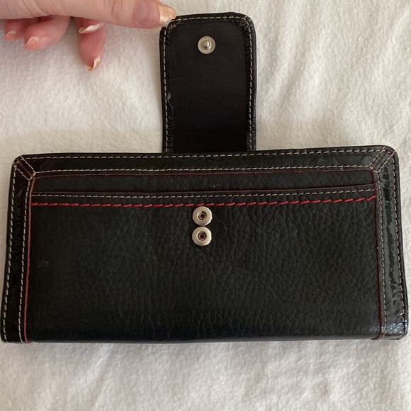 Vintage Fossil Wallet - Picture 2 of 10